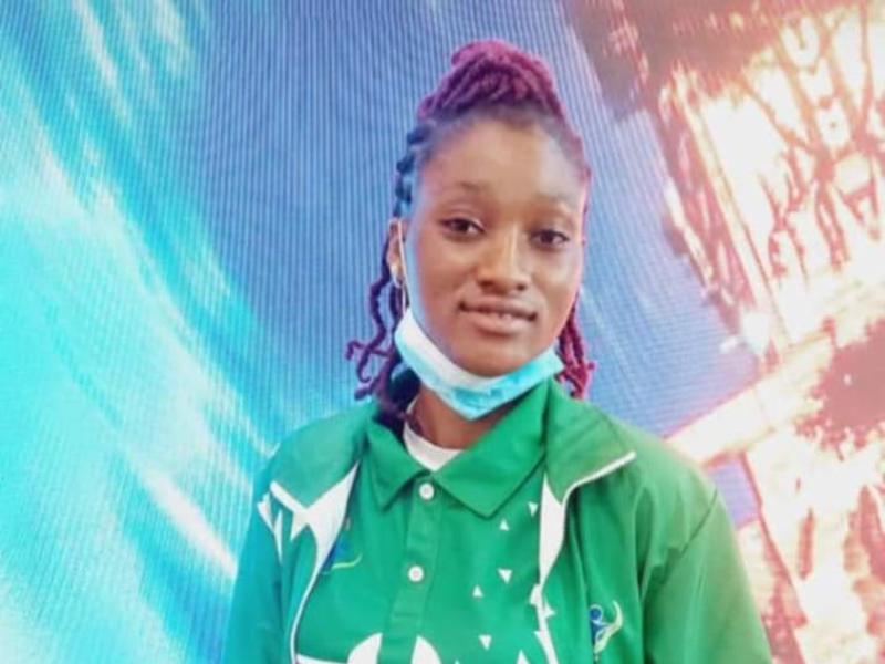Elizabeth Oshoba is a Nigerian boxer. She was born on the 22nd of December in 1999.