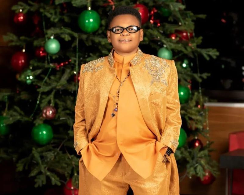 Osita Iheme is an actor, producer, and writer from Nigeria. He is well known for his role as Pawpaw in Aki na Ukwa, in which he co-starred alongside Chinedu Ikedieze. He was born on February 20, 1982.