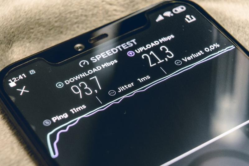 The main differences between 4G and 5G networks are speed, latency, and capacity. 5G has much faster data speeds (up to 20 Gbps) than 4G (up to 1 Gbps), which makes streaming, gaming, and the overall user experience much better. The lower latency of 5G (1 ms) lets important applications like self-driving cars and remote surgeries communicate in real-time, while the higher latency of 4G (30–50 ms) makes it harder to respond. The Internet of Things (IoT), smart cities, and connected industries will benefit from 5G because it can connect more devices in the same space. 4G networks can get crowded, which slows down performance and makes them less reliable.